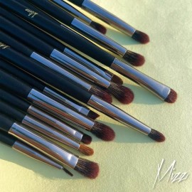 Mizz Set De 15 Brochas Mizz Para Ojos Difuminado Color Negro