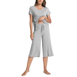 GYS Women's Pajama Sets Short Sleeve Top and Capri Pant Solid Color Sleepwear, Viscose from Bamboo, Heather Grey, Medium