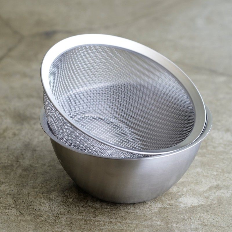 La Base Round Colander, Large, Medium, And Small 3-piece Set