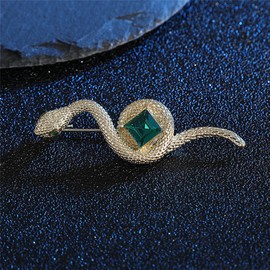 Emerald Snake Brooch Gold Alloy Snake Lapel Pin Punk Animal Badge Pin Green Crystal Snake Brooches Jewelry for Women