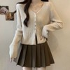 Half Club/Women's VNEN Long -sleeved feminine cardigan style / 하프클럽/여성 브이넥 긴팔 여성스러운 가디건 스타일 여리 라