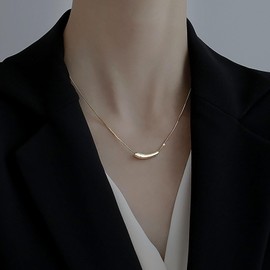 Inateannal Boho Curved Tube Bar Choker Necklace Gold Round Snake Necklace Minimalist Bar Pendant Chain Jewelry for Women
