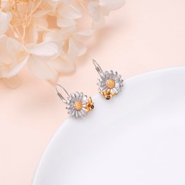 Daisy Bee Earrings 925 Sterling Silver LeverBack Drop Dangle Earrings for Women Daisy Flower Bee Jewelry Gift