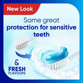 Sensodyne Toothpaste Sensitivity & Gum, Teeth Whitening Toothpaste for People with Sensitive Teeth and Gum Problems, 75ml