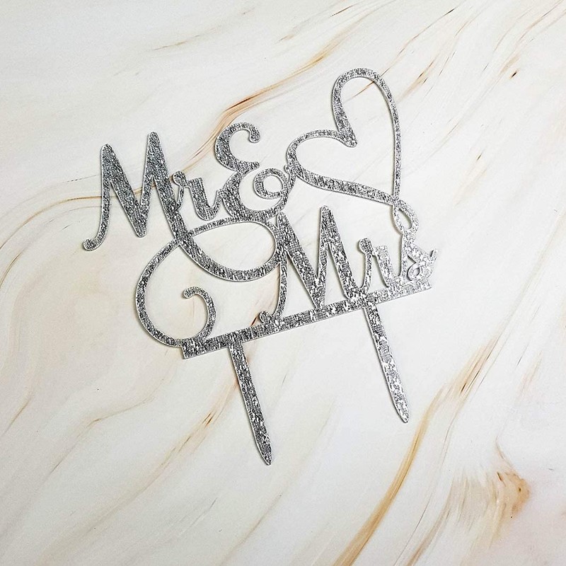 Mr and Mrs ケーキトッパー 花嫁と花婿のサイン ウェディング/婚約ケーキトッパー デコレーション シルバーグリッターアクリル