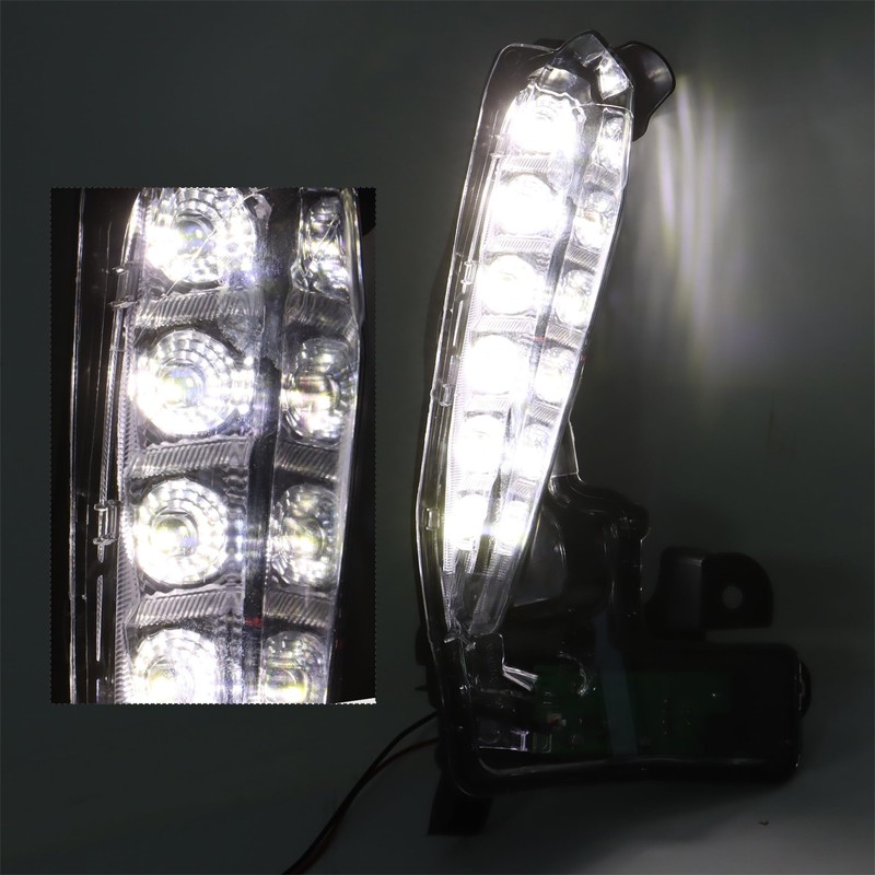 Thomletha Left and Right Fog Lights Assembly Replacement for Toyota