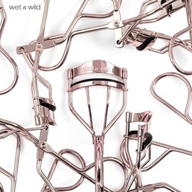 Wet n Wild Rizador de pestañas alto con agarre cómodo