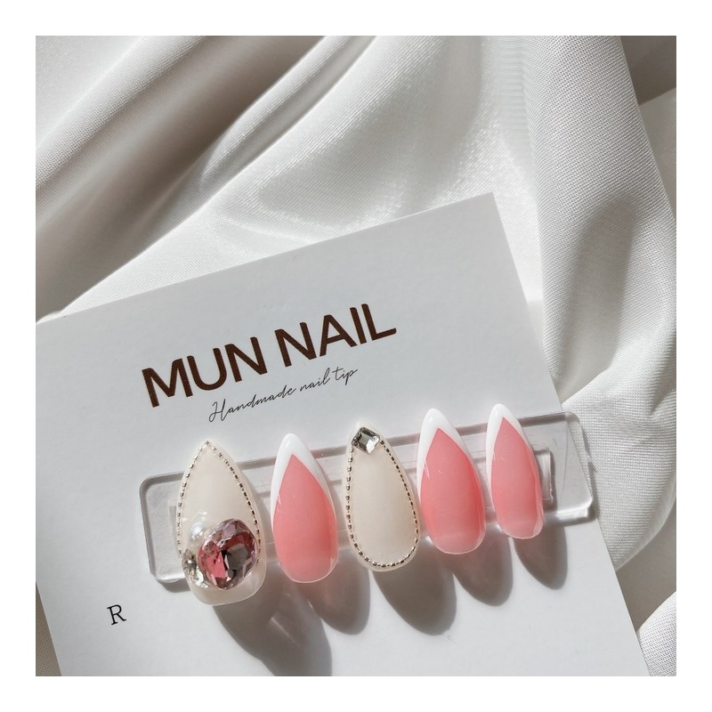 MunNail Lovely Pink Nail Tips - Short Oval / MunNail