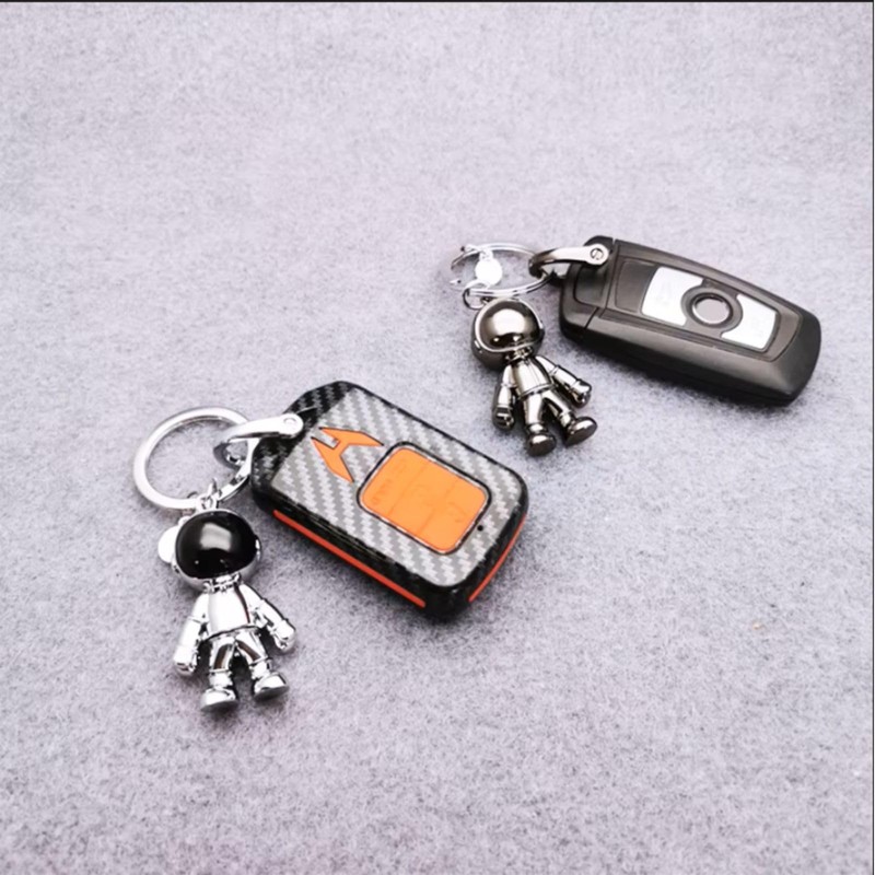 GeneX 2 Piece Keychain, Astronaut Key Ring, Metal Fittings, Key