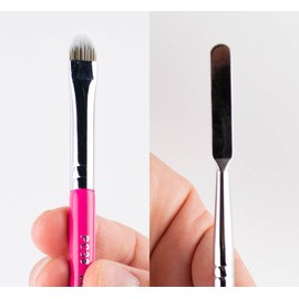 PEACHES AND CREAM PC38 SMALL FLAT CONCEALER SPATULA BRUSH, PEACHES & CREAM