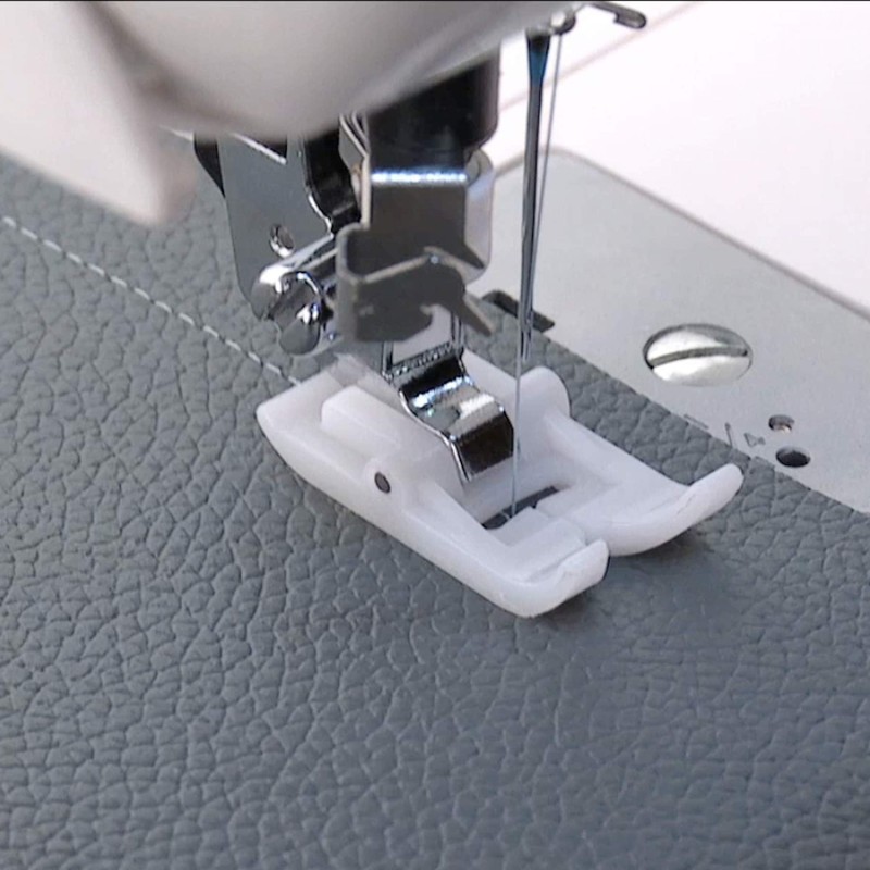 SINGER Presser Foot, White
