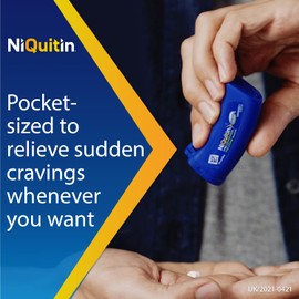 NiQuitin Minis Mint 1.5 mg Lozenges - Effective Smoking Craving Relief - Practical Pocket-Sized Container - 100 Mini Lozenges - Relieve Sudden Cravings - Reduce and Quit Smoking Aid