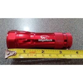 FLASH LIGHT  6 LED LIGHTS  3 1/2 " 2.7 OZ. NEW