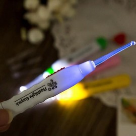 Illuminated Ear Pick M11074 13ea