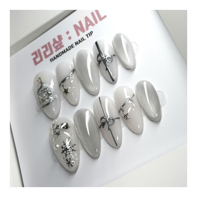 Snowflake Glazed Handmade Nail Tips - Coffin / 눈꽃 글레이즈드