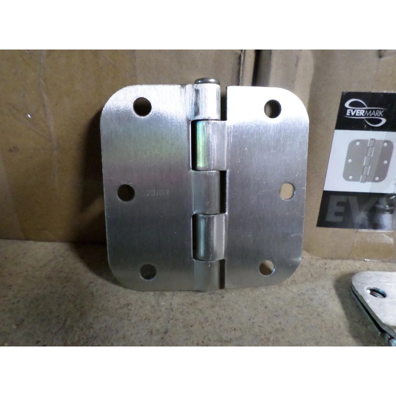 Evermark Satin Nickel 3.5" X 3.5" with 5/8" Radius Door