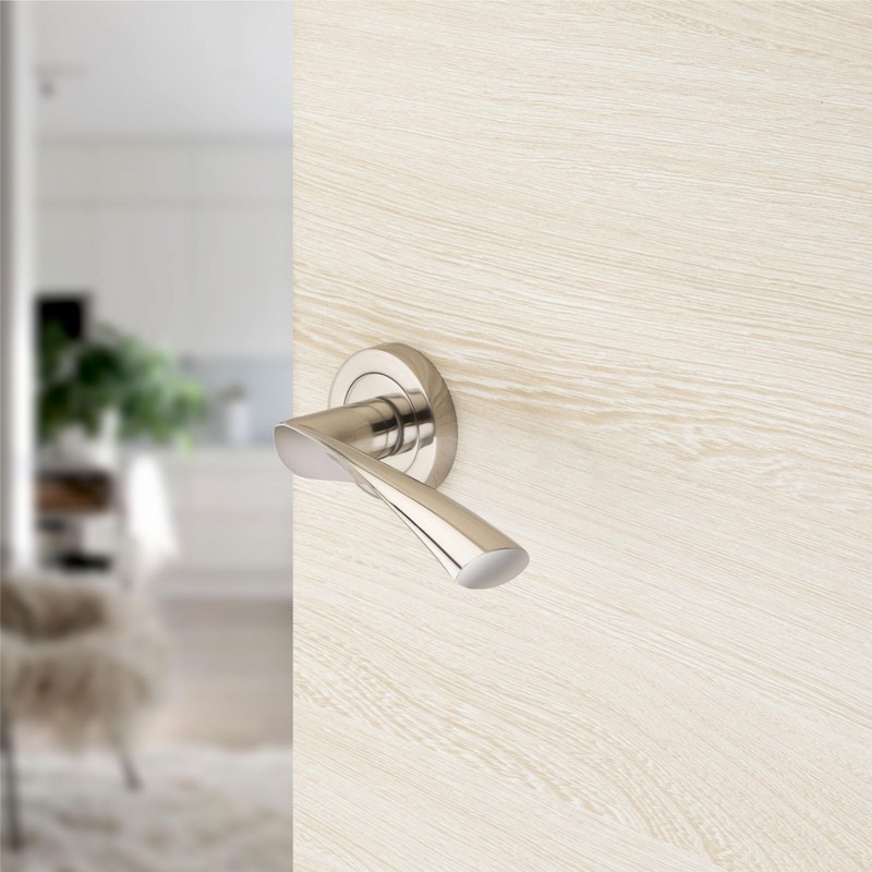 NAINOVA® Twist Twirl Door Handle Lever on Rose | Brushed