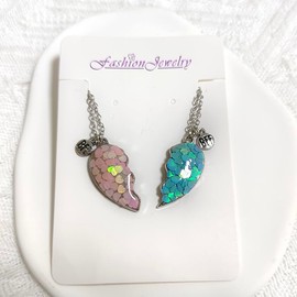 BFF Best Friend Necklace Gift for 2 Girls Matching Heart Necklaces for Best Friends Christmas Birthday Gift for Bestie Friendship Gifts Necklace for 2 Women Girls Friends