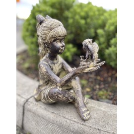 Garden Mile Extra Large Outdoor Fairy Garden Statue Weatherproof Sitting Girl Pixie Garden Ornament - Resin Garden Decor with Stone Effect Sculptures - Waterproof Garden Accessory