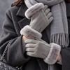 Touchscreen Winter Gloves for Everyday Outdoor Use – Beige Knit