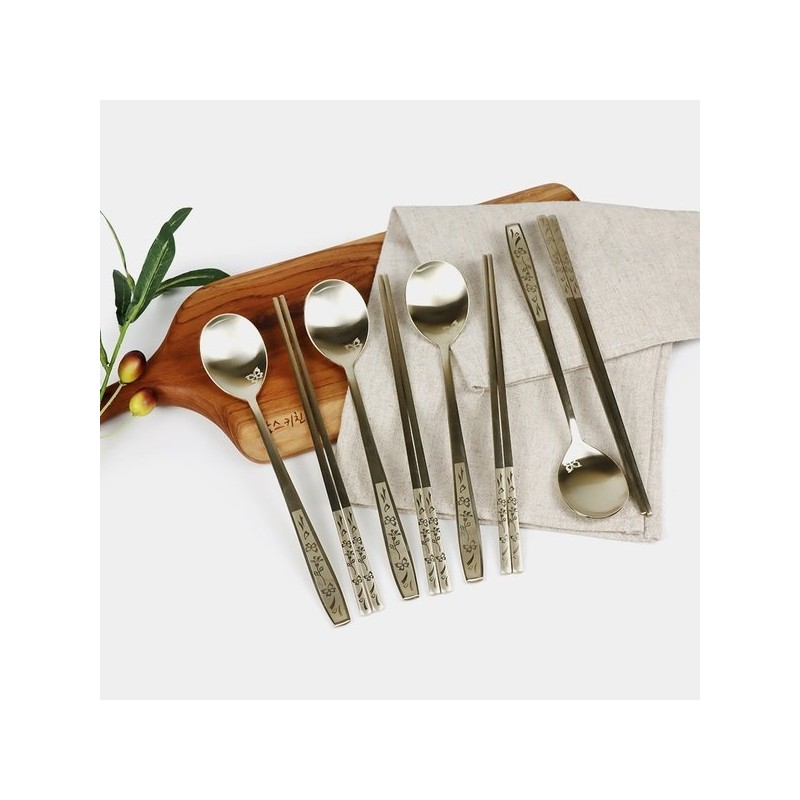 Queensense Titanium Premium Flower Butterfly Cutlery Set for 4, Spoons