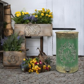 Zokyntrix Retro Outdoor Trash Can with Lid 17L/4.5 Gallon Waste Container with Pedal Garbage Poop Bin Kitchen Waste Bins Touchless Bathroom Garbage Can Room Park Garden Decor