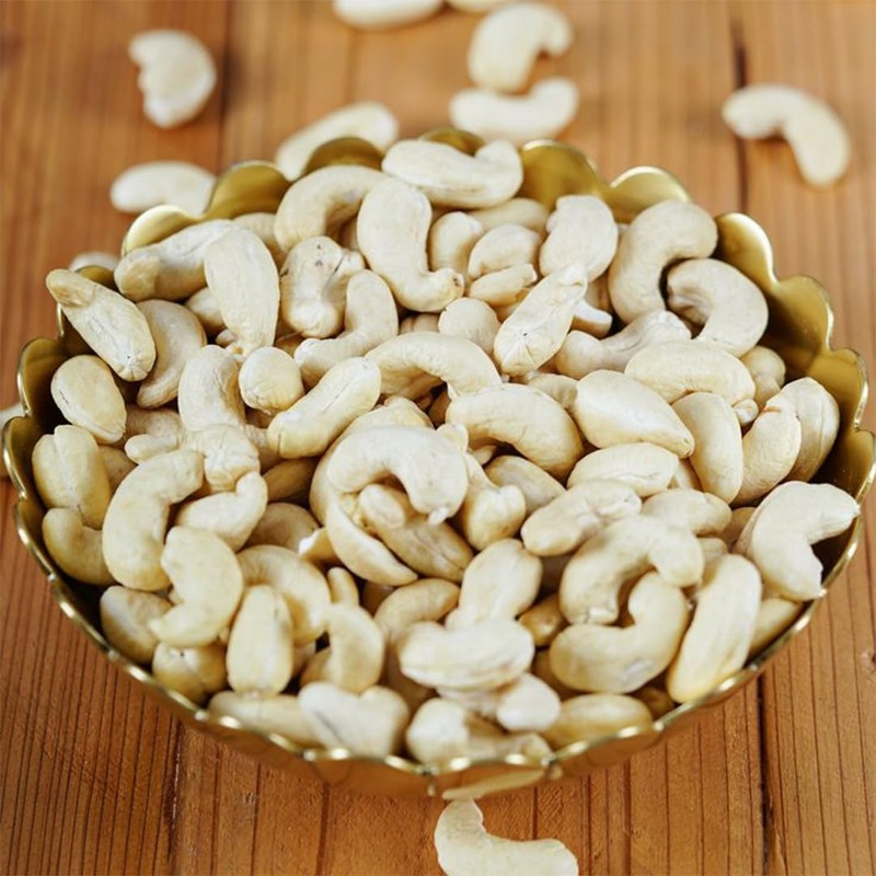 Naturalee Cashews 2 lbs - Raw, Unsalted - Natural Heart
