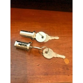 Northwestern Acorn Oak Northwestern Eagle gumball machine lock and key x 2