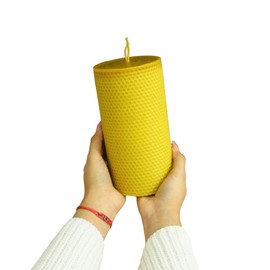 Cirio de cera de abeja, cirio de miel, cirio para rituales de la abundancia. Vela grande de cera de abeja. 18cm de alto x 9cm de ancho.
