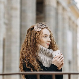 HIFANMM Valentines Heart Headband Gold Sequins Hair Band,3 Glitter Love Hearts Hair Accessories for Women Girls Kids, Birthday New Year Wedding Party Costumes Headdress Decoration Hair Hoop 1 Pcs