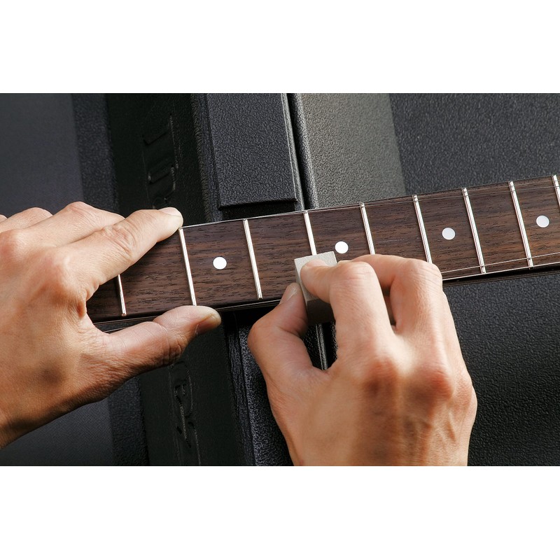 Ibanez IFC1000 Guitar Cleaning Kit & Rubber Brush