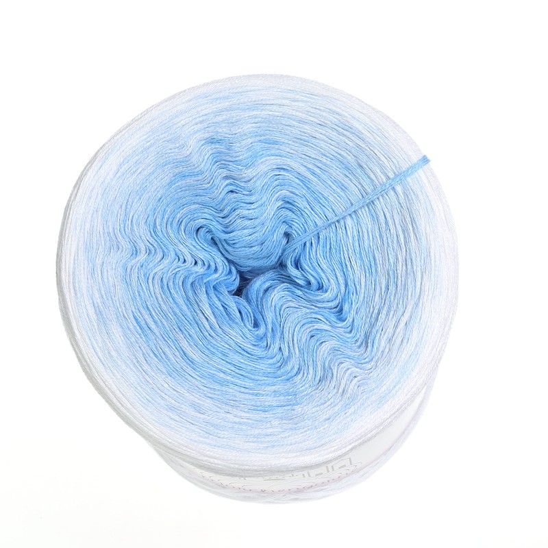 Colour Gradient Yarn Sky Blue 200 g - 760 m