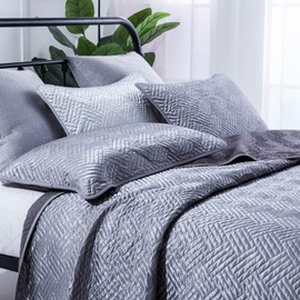 NTBAY Satin Quilt Coverlet Bed Set, 3 Piece Geometric Pattern Quilted Bedspread, Queen, Grey