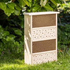 Navaris Bee House for Garden - 10.2" x 15.8" Bee Hotel for The Garden - Nesting Tubes Box with Holes for Carpenter Bees, Pollinating Bees, Mason Bees