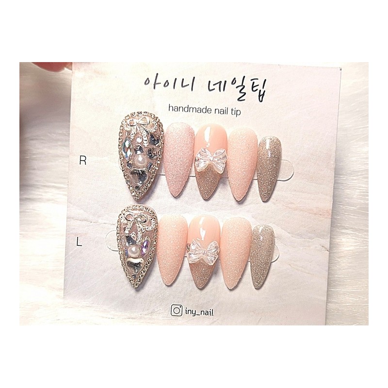 [In-store special discount]Pink puffy full stone handmade nail tips -