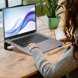 QWORK® Ventilated Laptop riser for 10 to 18 Inch Laptops, Laptop Holder with Non-Slip Pads - Black Aluminum