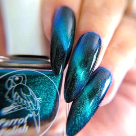 Parrot Polish "Tabby Multichrome Magnetic Nail Polish Green/Purple/Blue