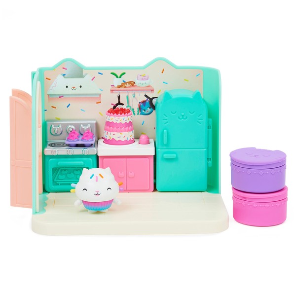 Gabby’s Dollhouse, Bakey with Cakey Kitchen with Figure and 3 Accessories, 3 Furniture Pieces and 2 Deliveries, Kids’ Toys for Ages 3 and above