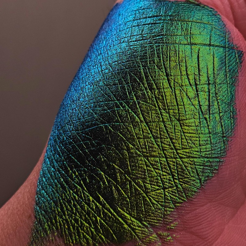 IS'MINE Glitter Liquid Eyeshadow, Chameleon Metallic Multi-Dimensional Holographic Highly Pigmented