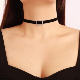 Jumwrit Black Velvet Choker Necklace Simple Gothic Thin Cosplay Necklace Shiny Rhinestone Rectangle Necklace for Women Girls(Style 2)