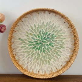 Rattan Woven Serving Tray Round Decorative Natural Rattan Shell Fruit Dessert Snack Plate for Living Room Coffee Table Green