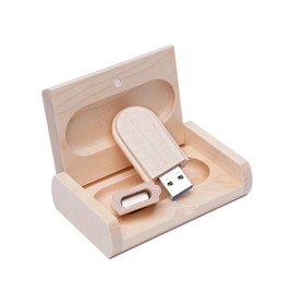Yaxiny 64GB 3.0 Maple Wood USB Flash Drive with Wooden Box