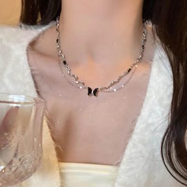Yheakne Vintage Layered Butterfly Choker Necklace Tiny Black Butterfly Pendant Necklace Silver Enamel Butterfly Necklace Necklace Onyx Crystal Necklace Chain Jewelry for Women