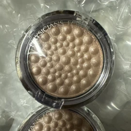Physicians Formula 1PHYSICIANS FORMULA POWDER PALETTE MINERAL GLOW PEARLS #7313 Champagne PEARL