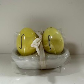 Rae -EASTER Salt and Pepper Shakers Egg Shaped EASTER- Dunn By Magenta