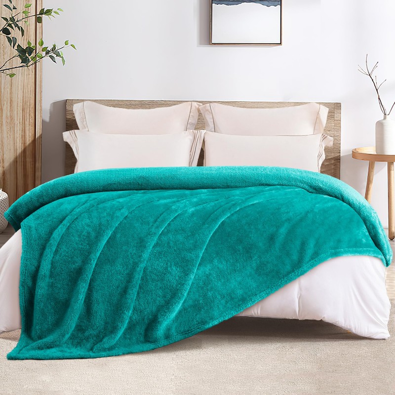 Whale Flotilla Cuddly Fluffy Blanket, Warm Fleece Blanket / Sofa
