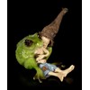 Figuren Shop GmbH Pixie Leprechaun Fantasy Figure - Frog Cuddling