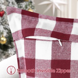 Sungeek Set of 2 Christmas Tartan Cushion Covers, Buffalo Plaid Decorative Cushion Covers, Decorative Cushion Cover, Checked Cushion Cover for Sofa, Bedroom, Living Room, 30 x 50 cm (Red + White)