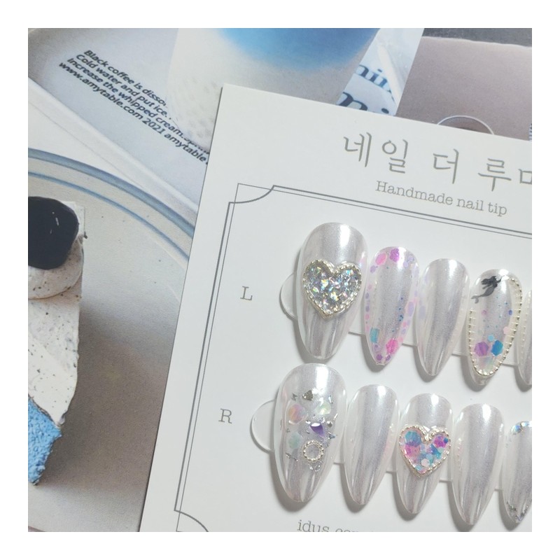 Mermaid White Pearl ·͜· Handmade Nail Tip - Short Oval