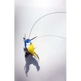 Solar Fluttering Hummingbird, Dual (Solar/Battery) Power Fluttering Flying Dancing Hummingbird, Outdoor or Indoor, Solar Powered or Battery Powered